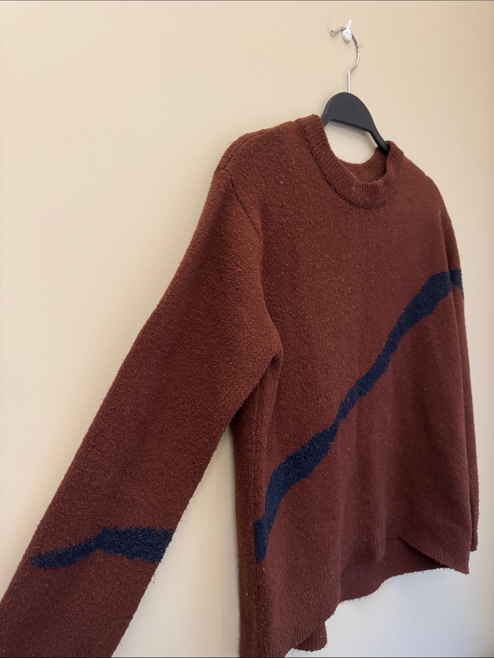 Oak + Fort Crewneck Sweater in Burgundy with Navy Accent Size M - Picture 3 of 5